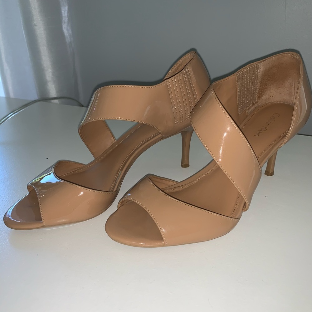 Calvin Klein Nude Patten Leather Heels!